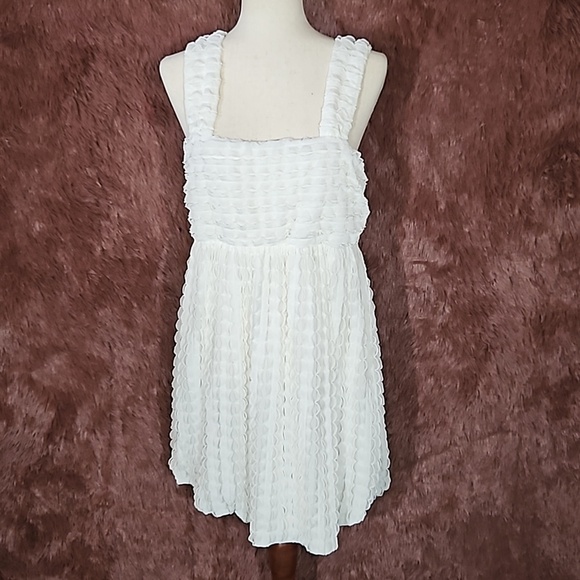 Ces Femme Dresses & Skirts - Ces Femme White Bubble Baby Doll Dress
